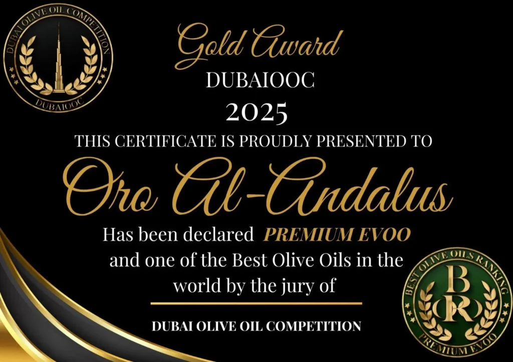 Certificado Gold Award 2025 de la Dubai Olive Oil Competition (DUBAIOOC), otorgado a Oro Al-Andalus como aceite de oliva virgen extra premium y uno de los mejores del mundo.